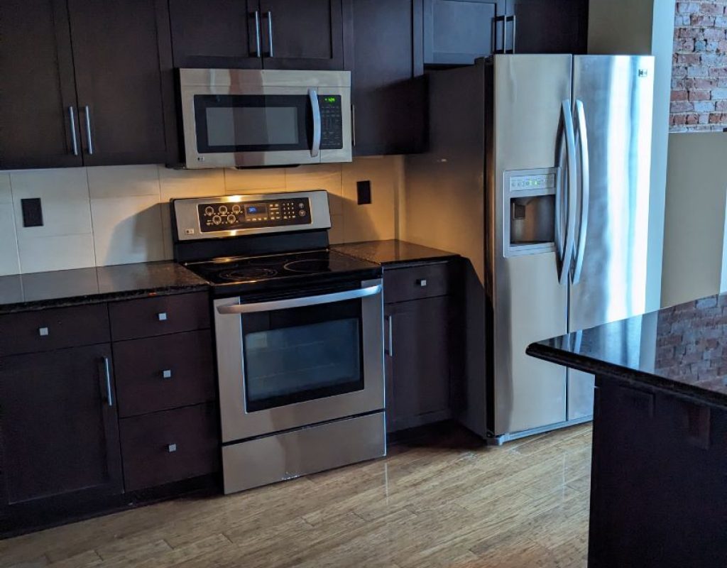 774a2489875d4844b4c3b58c07b1a4b2 house cleaning Springfield NE kitchen clean